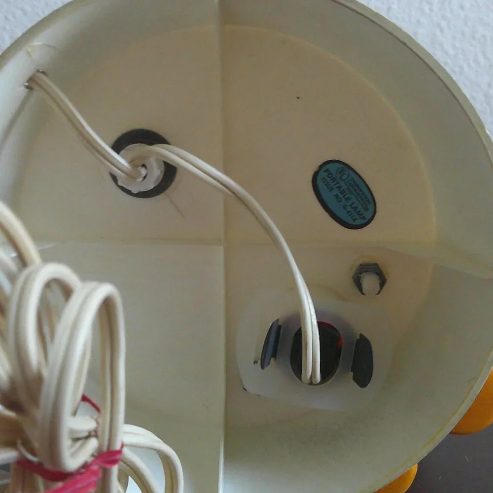 Vintage 1977 Winnie the Pooh 3-way Lamp/Nightlight - works!